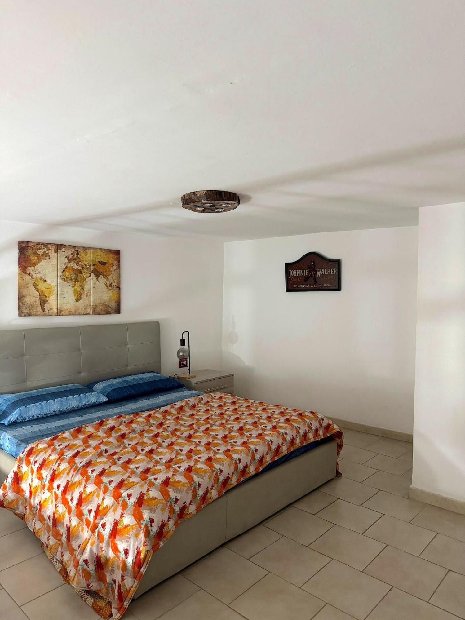 Frizzi & Lazzi House Apartment Napoli Exterior foto